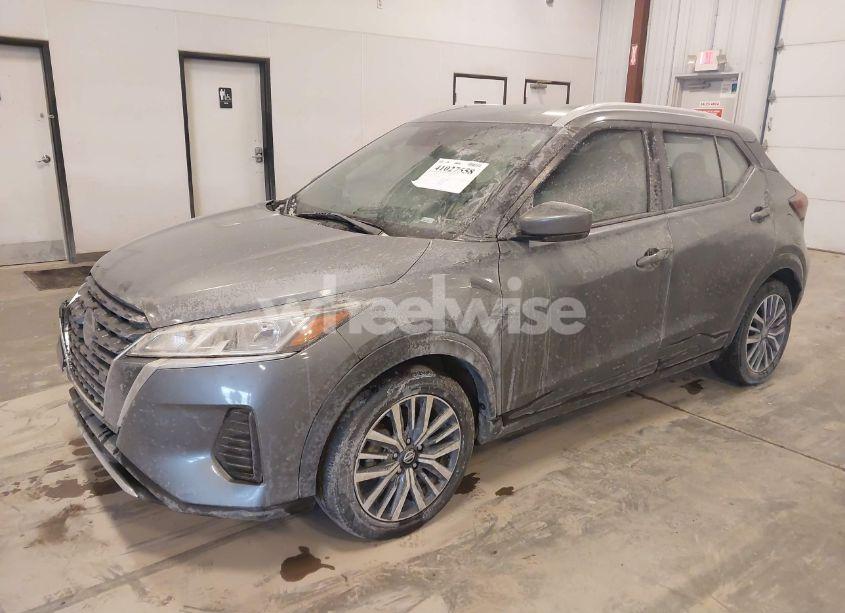 Photo 2 of 2021 Nissan Kicks SV (VIN 3N1CP5CV5ML487236)