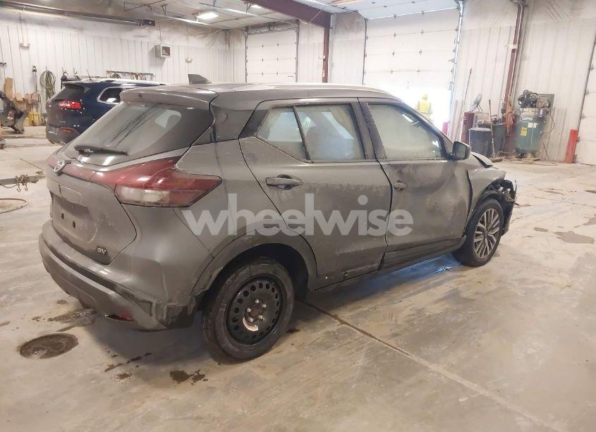 Photo 4 of 2021 Nissan Kicks SV (VIN 3N1CP5CV5ML487236)