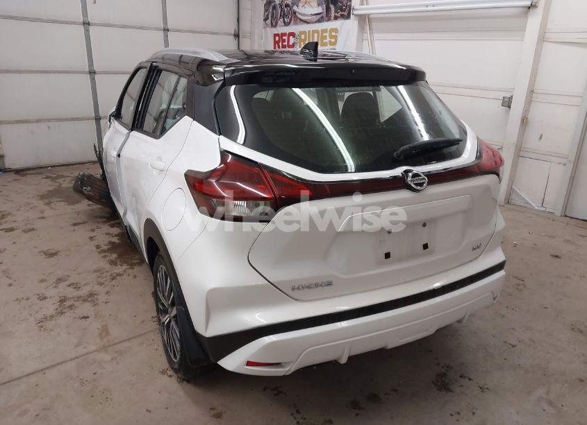 Photo 3 of 2021 Nissan Kicks SV XTRONIC CVT (VIN 3N1CP5CV5ML537388)