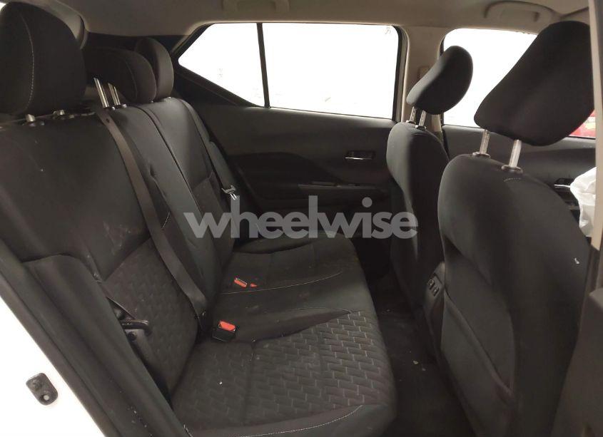 Photo 8 of 2021 Nissan Kicks SV XTRONIC CVT (VIN 3N1CP5CV5ML537388)