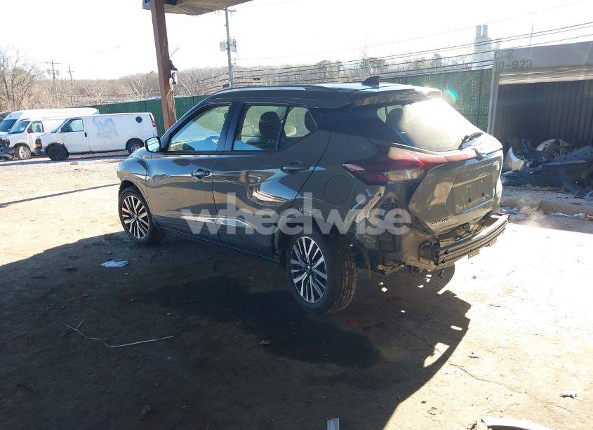 Photo 3 of 2021 Nissan Kicks SV XTRONIC CVT (VIN 3N1CP5CV5ML553333)