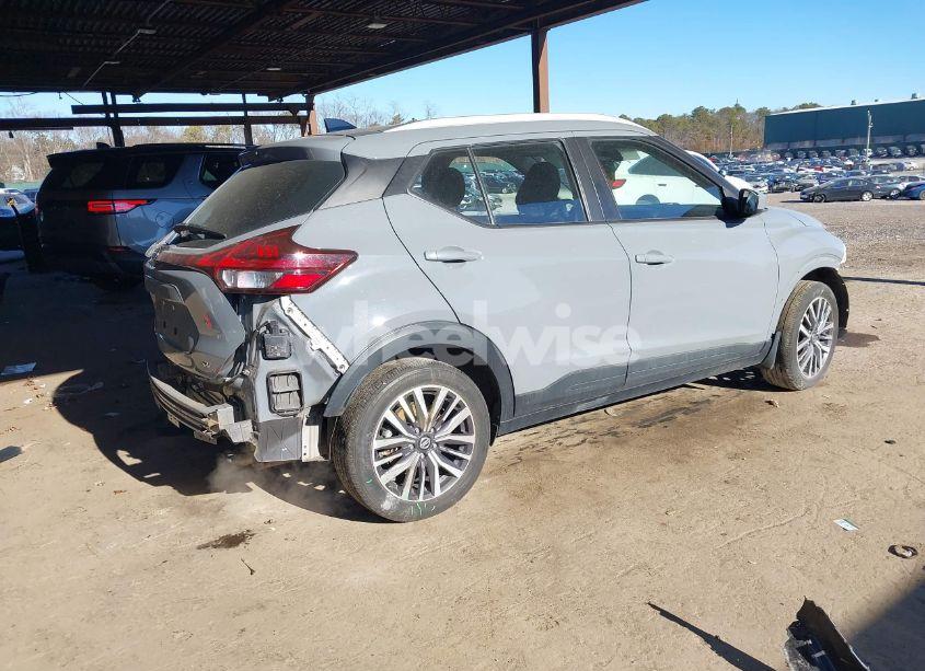 Photo 4 of 2021 Nissan Kicks SV XTRONIC CVT (VIN 3N1CP5CV5ML553333)
