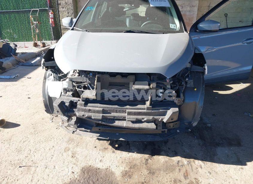 Photo 6 of 2021 Nissan Kicks SV XTRONIC CVT (VIN 3N1CP5CV5ML553333)