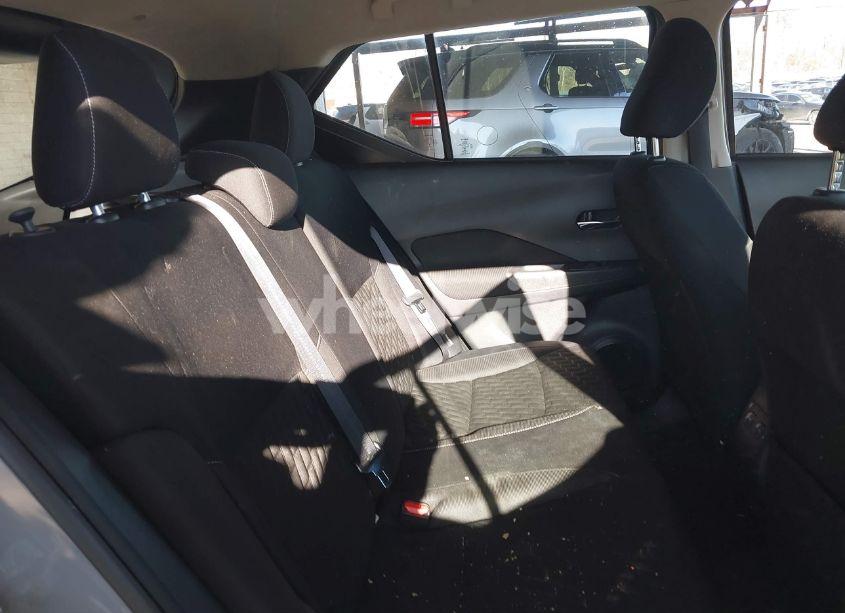 Photo 8 of 2021 Nissan Kicks SV XTRONIC CVT (VIN 3N1CP5CV5ML553333)