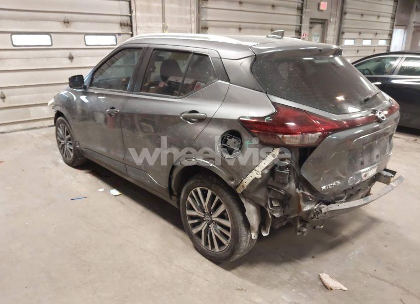 Photo 3 of 2022 Nissan Kicks SV XTRONIC CVT (VIN 3N1CP5CV5NL486055)