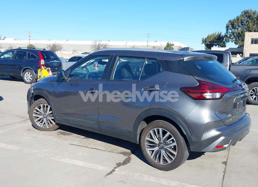 Photo 3 of 2022 Nissan Kicks SV XTRONIC CVT (VIN 3N1CP5CV5NL522035)