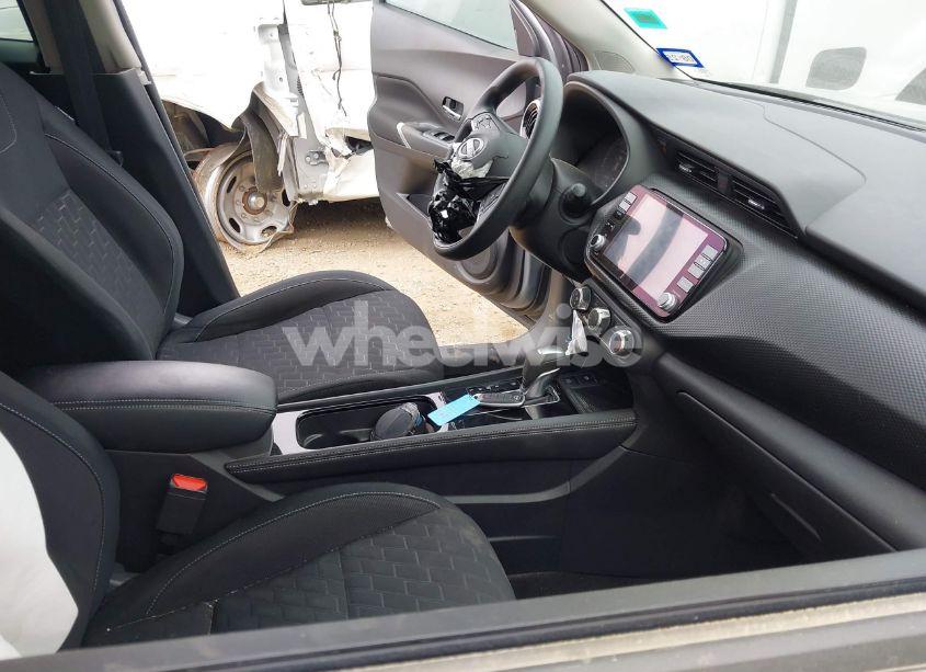 Photo 5 of 2023 Nissan Kicks SV XTRONIC CVT (VIN 3N1CP5CV5PL562537)