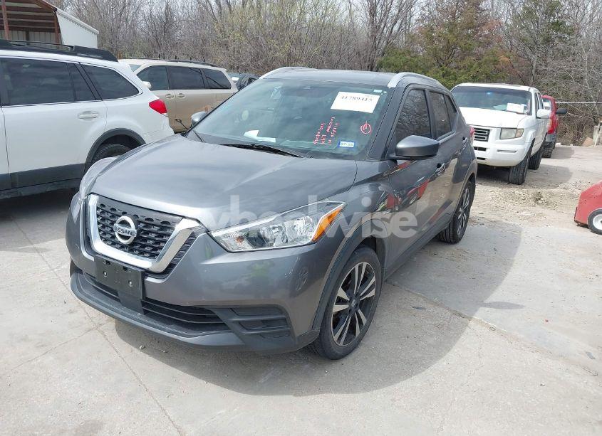 Photo 2 of 2020 Nissan Kicks SV XTRONIC CVT (VIN 3N1CP5CV6LL541397)