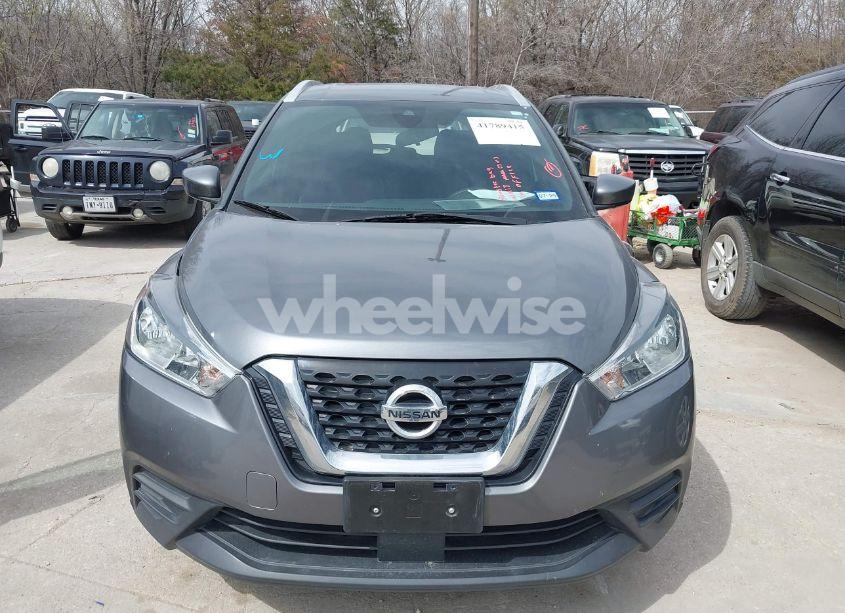 Photo 6 of 2020 Nissan Kicks SV XTRONIC CVT (VIN 3N1CP5CV6LL541397)