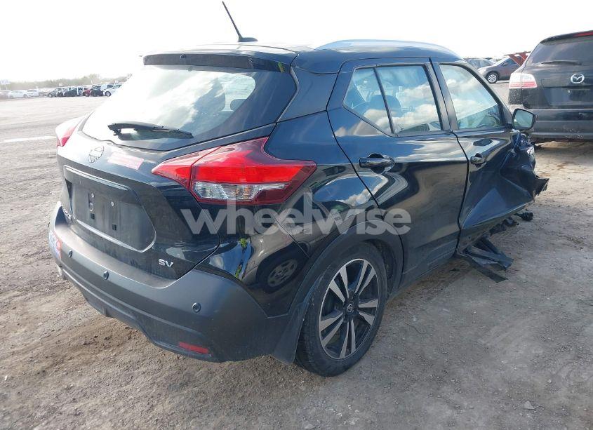 Photo 4 of 2020 Nissan Kicks SV XTRONIC CVT (VIN 3N1CP5CV6LL546714)