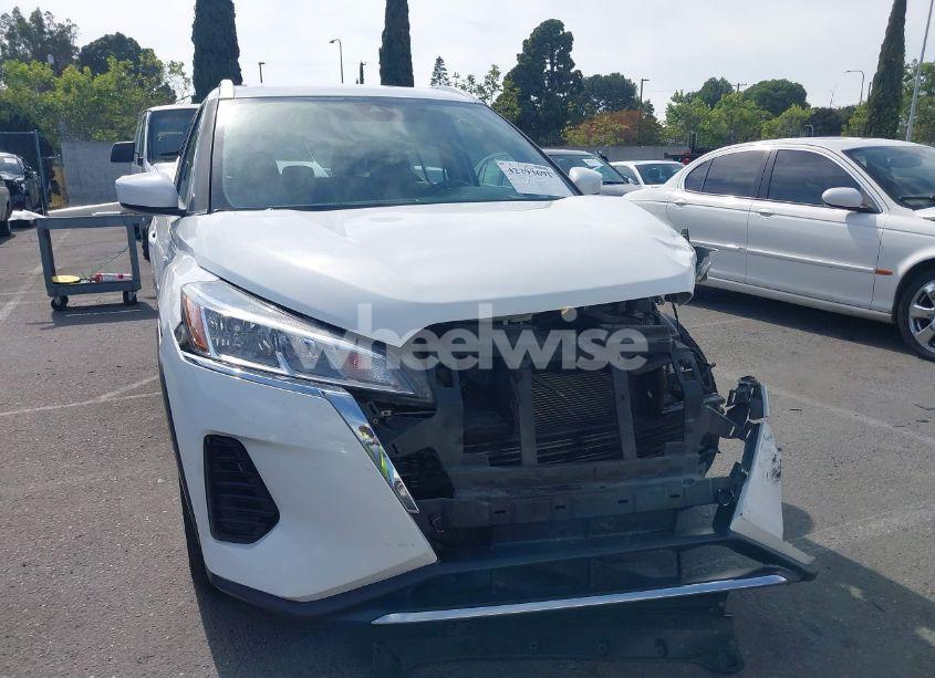 Photo 12 of 2021 Nissan Kicks SV XTRONIC CVT (VIN 3N1CP5CV6ML470882)