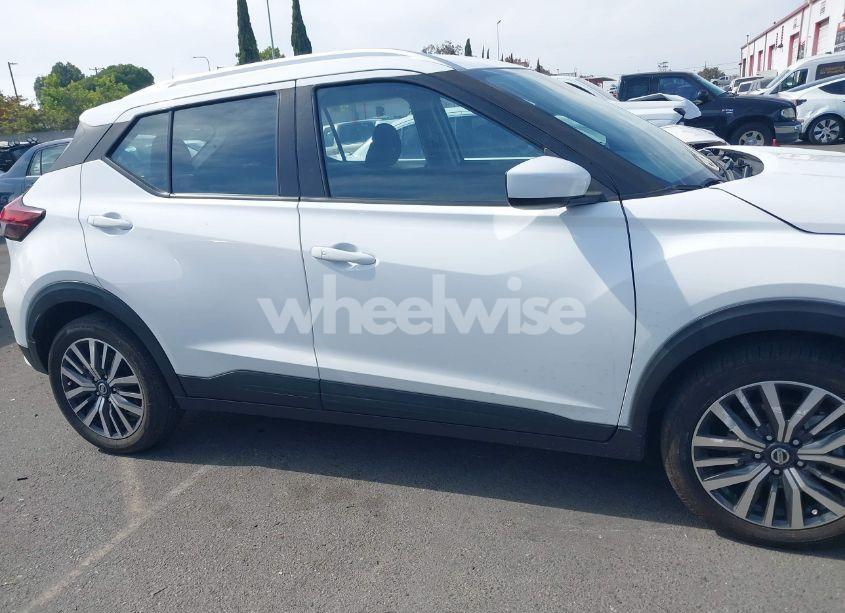 Photo 13 of 2021 Nissan Kicks SV XTRONIC CVT (VIN 3N1CP5CV6ML470882)