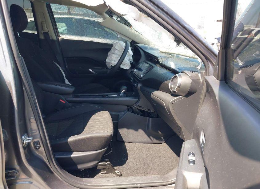 Photo 5 of 2021 Nissan Kicks SV XTRONIC CVT (VIN 3N1CP5CV6ML471871)