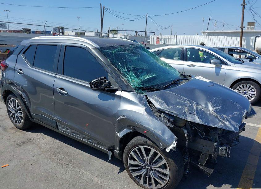 Photo 6 of 2021 Nissan Kicks SV XTRONIC CVT (VIN 3N1CP5CV6ML471871)