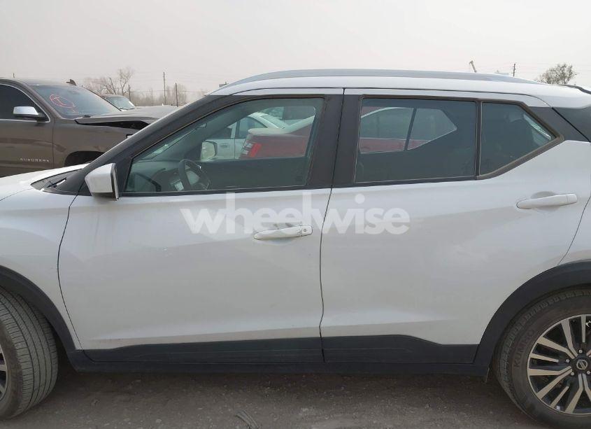 Photo 14 of 2021 Nissan Kicks SV XTRONIC CVT (VIN 3N1CP5CV6ML480697)