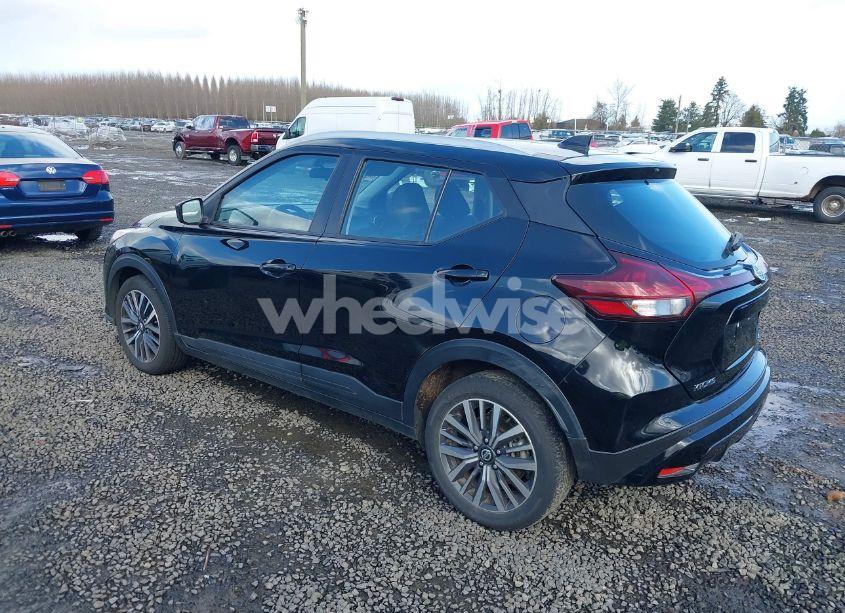 Photo 3 of 2021 Nissan Kicks SV XTRONIC CVT (VIN 3N1CP5CV6ML505923)