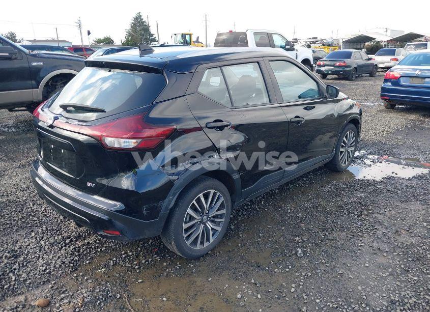 Photo 4 of 2021 Nissan Kicks SV XTRONIC CVT (VIN 3N1CP5CV6ML505923)