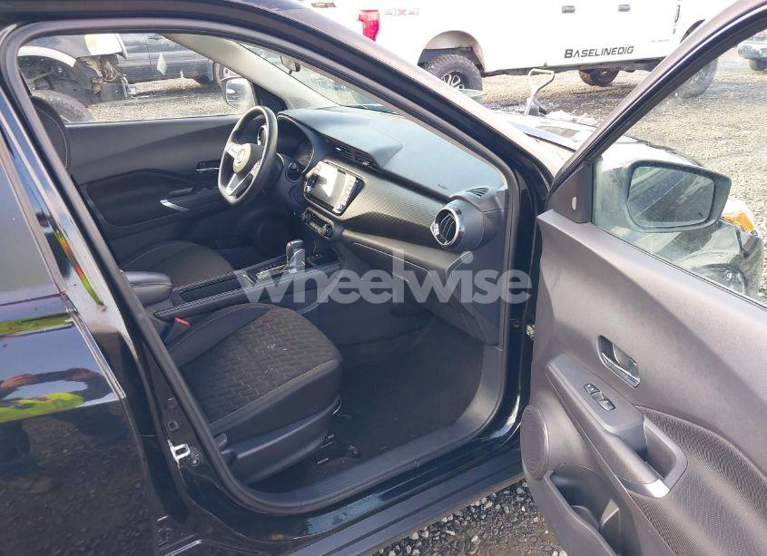 Photo 5 of 2021 Nissan Kicks SV XTRONIC CVT (VIN 3N1CP5CV6ML505923)