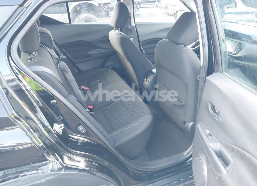 Photo 8 of 2021 Nissan Kicks SV XTRONIC CVT (VIN 3N1CP5CV6ML505923)