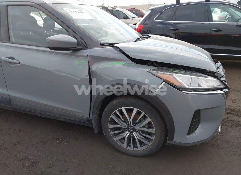 Photo 19 of 2021 Nissan Kicks SV XTRONIC CVT (VIN 3N1CP5CV6ML529185)