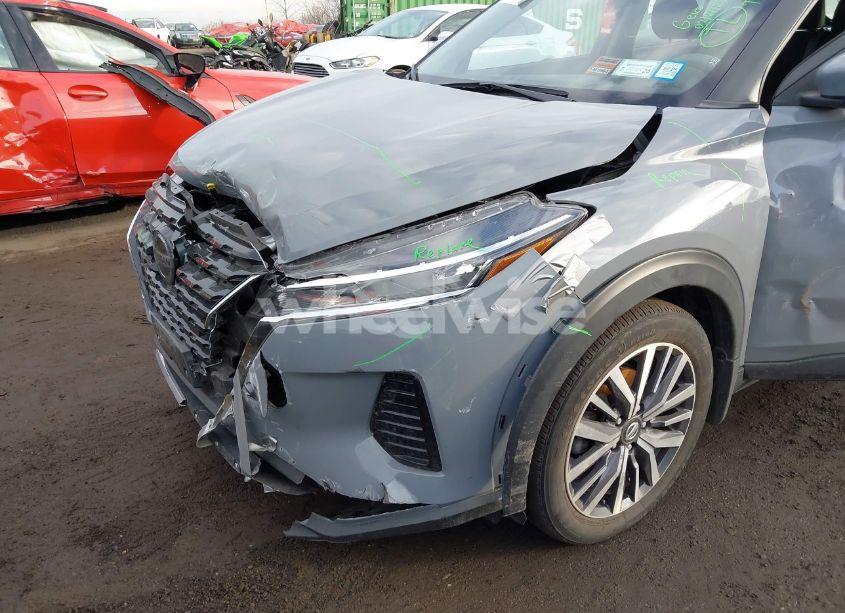 Photo 6 of 2021 Nissan Kicks SV XTRONIC CVT (VIN 3N1CP5CV6ML529185)