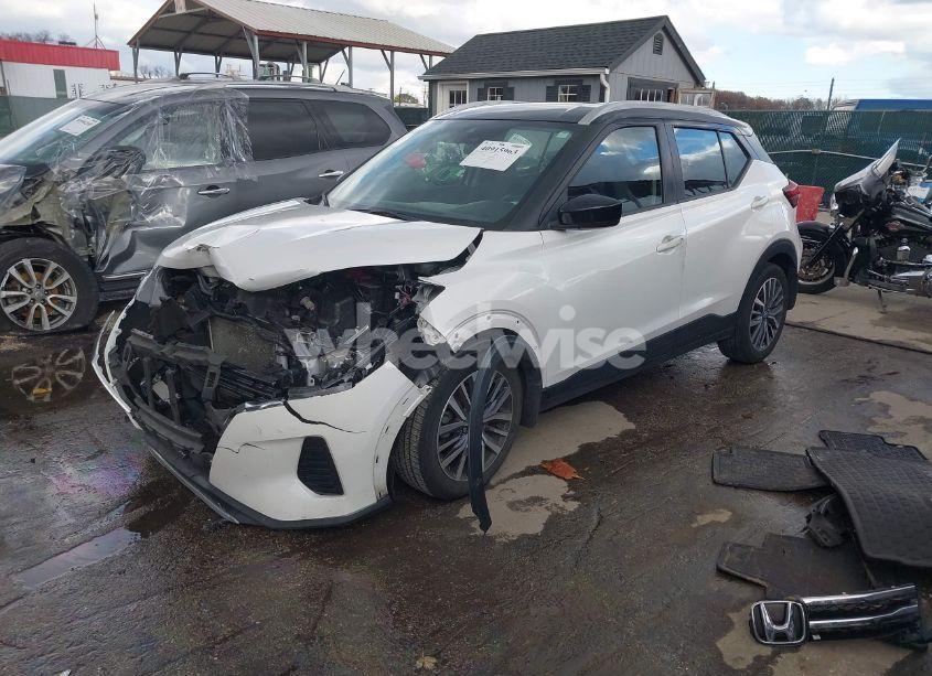 Photo 2 of 2021 Nissan Kicks SV (VIN 3N1CP5CV6ML564518)