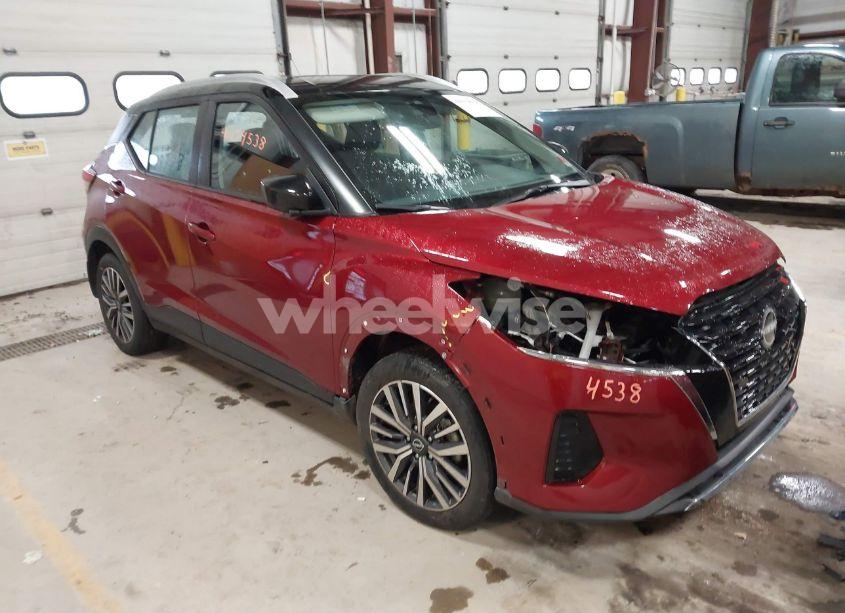 2022 Nissan Kicks SV XTRONIC CVT (VIN 3N1CP5CV6NL527938) main photo