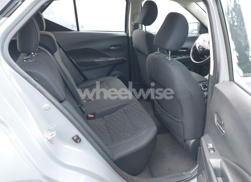 Photo 8 of 2023 Nissan Kicks SV XTRONIC CVT (VIN 3N1CP5CV6PL500354)