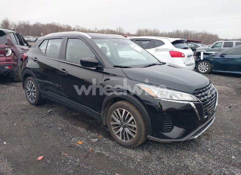 2023 Nissan Kicks SV XTRONIC CVT (VIN 3N1CP5CV6PL572073) main photo