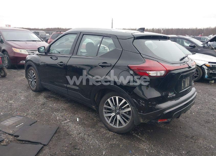 Photo 3 of 2023 Nissan Kicks SV XTRONIC CVT (VIN 3N1CP5CV6PL572073)