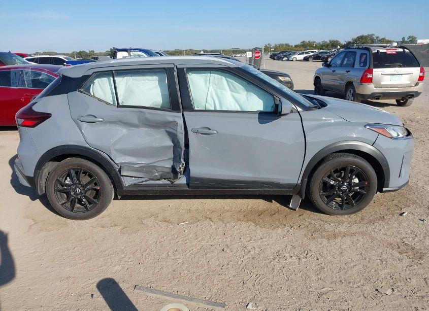 Photo 13 of 2024 Nissan Kicks SV XTRONIC CVT (VIN 3N1CP5CV6RL510191)