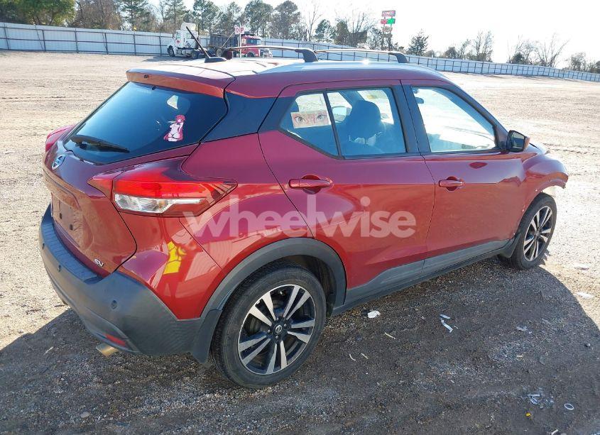 Photo 4 of 2020 Nissan Kicks SV XTRONIC CVT (VIN 3N1CP5CV7LL486250)