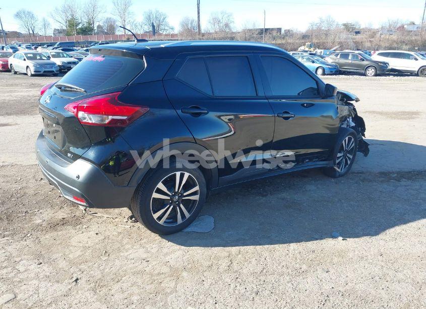 Photo 4 of 2020 Nissan Kicks SV XTRONIC CVT (VIN 3N1CP5CV7LL487897)