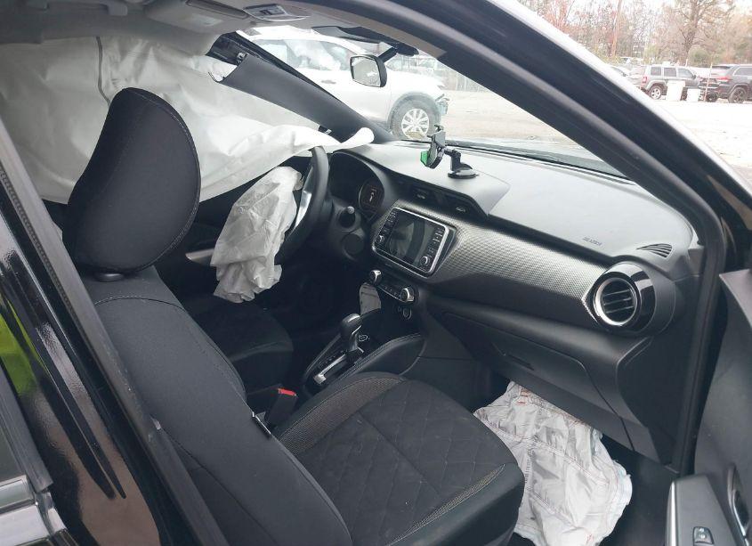 Photo 5 of 2020 Nissan Kicks SV XTRONIC CVT (VIN 3N1CP5CV7LL527010)