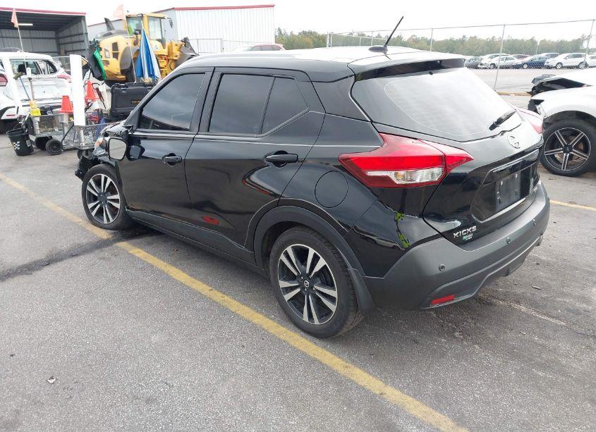 Photo 3 of 2020 Nissan Kicks SV XTRONIC CVT (VIN 3N1CP5CV7LL528254)