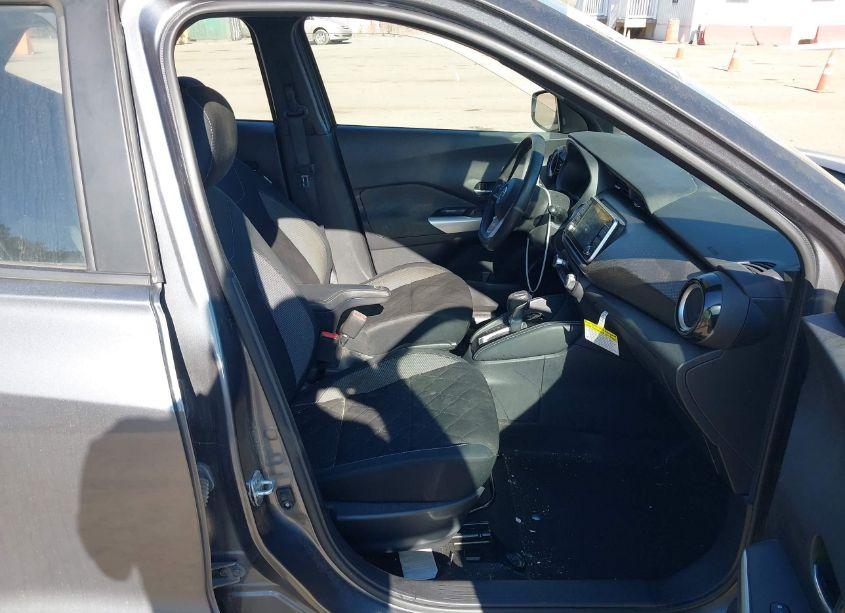 Photo 5 of 2020 Nissan Kicks SV XTRONIC CVT (VIN 3N1CP5CV7LL540016)