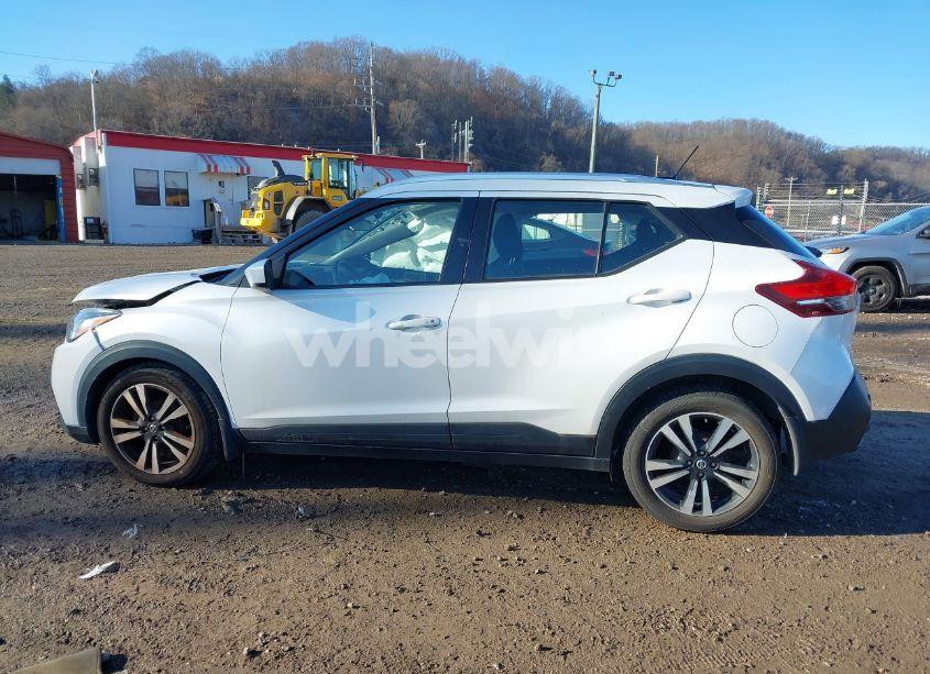 Photo 14 of 2020 Nissan Kicks SV XTRONIC CVT (VIN 3N1CP5CV7LL546348)