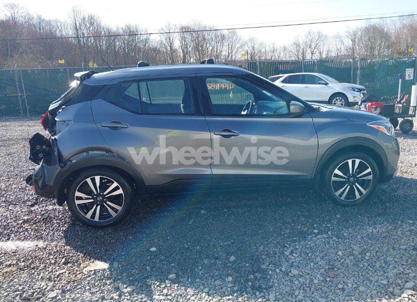 Photo 13 of 2020 Nissan Kicks SV XTRONIC CVT (VIN 3N1CP5CV7LL546690)