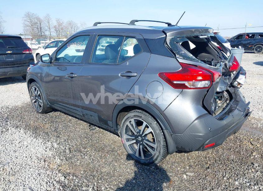Photo 3 of 2020 Nissan Kicks SV XTRONIC CVT (VIN 3N1CP5CV7LL546690)