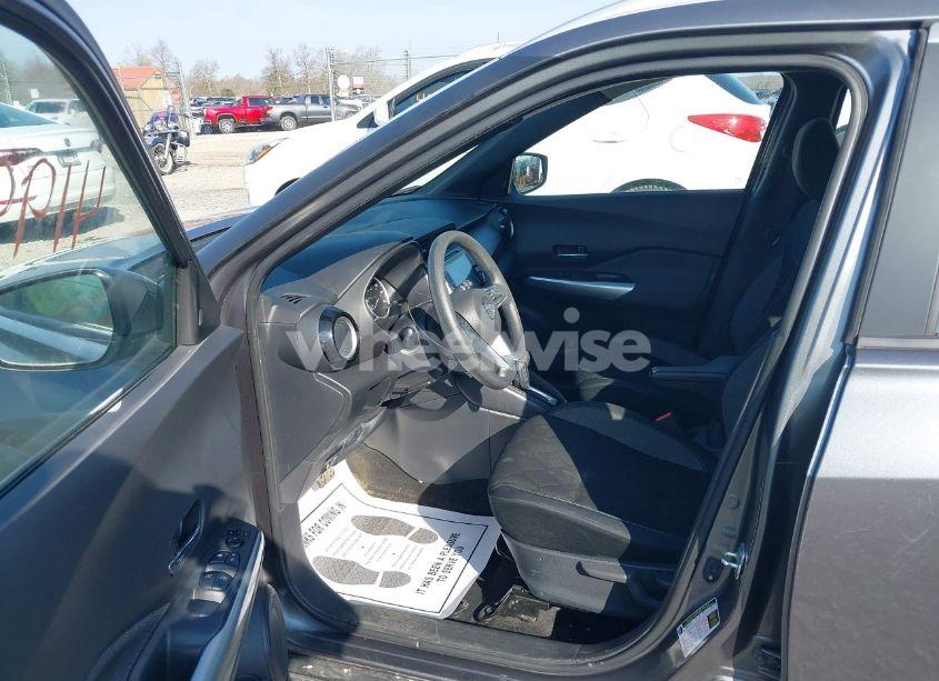 Photo 5 of 2020 Nissan Kicks SV XTRONIC CVT (VIN 3N1CP5CV7LL546690)