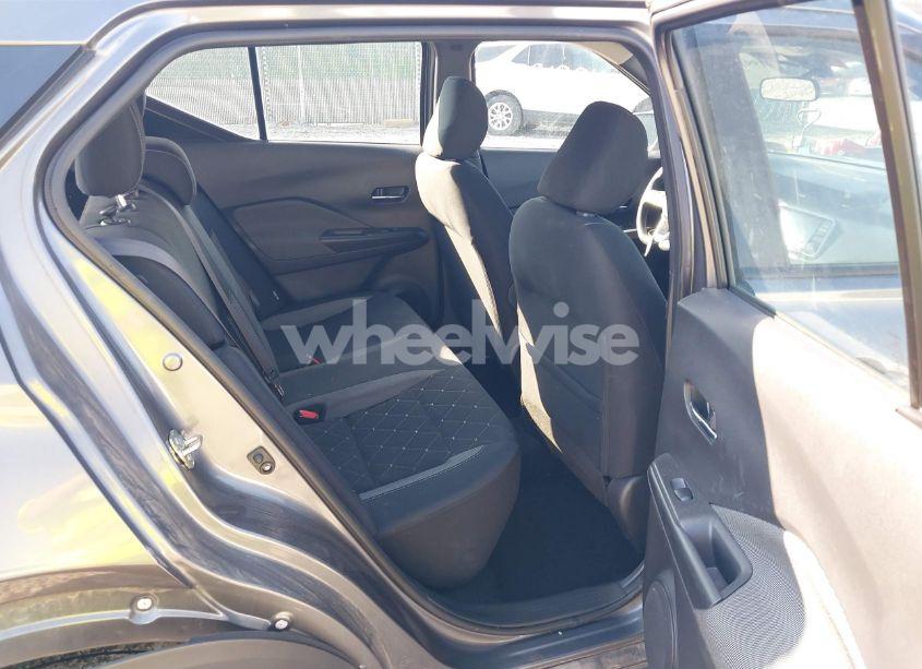 Photo 8 of 2020 Nissan Kicks SV XTRONIC CVT (VIN 3N1CP5CV7LL546690)