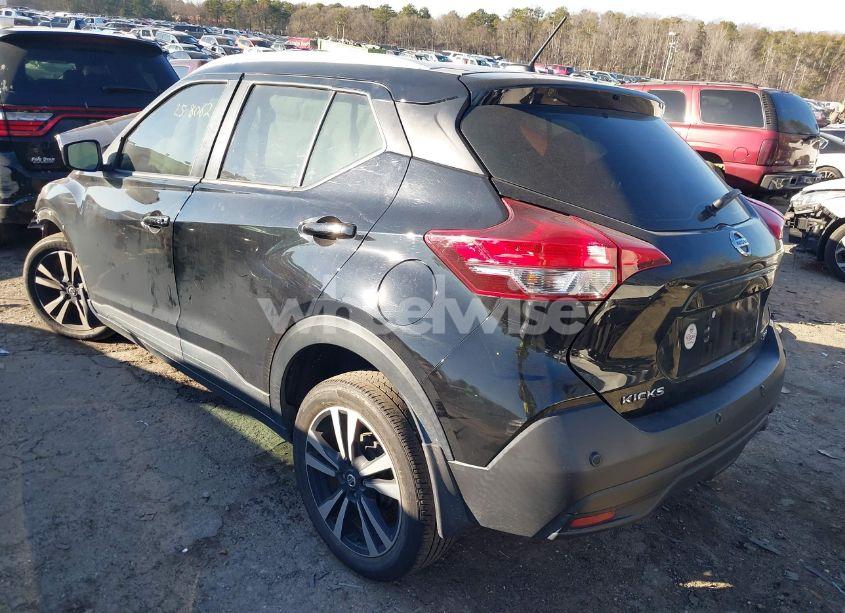 Photo 3 of 2020 Nissan Kicks SV XTRONIC CVT (VIN 3N1CP5CV7LL556796)