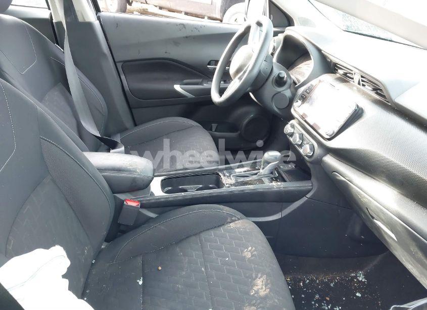 Photo 5 of 2023 Nissan Kicks SV XTRONIC CVT (VIN 3N1CP5CV7PL531094)