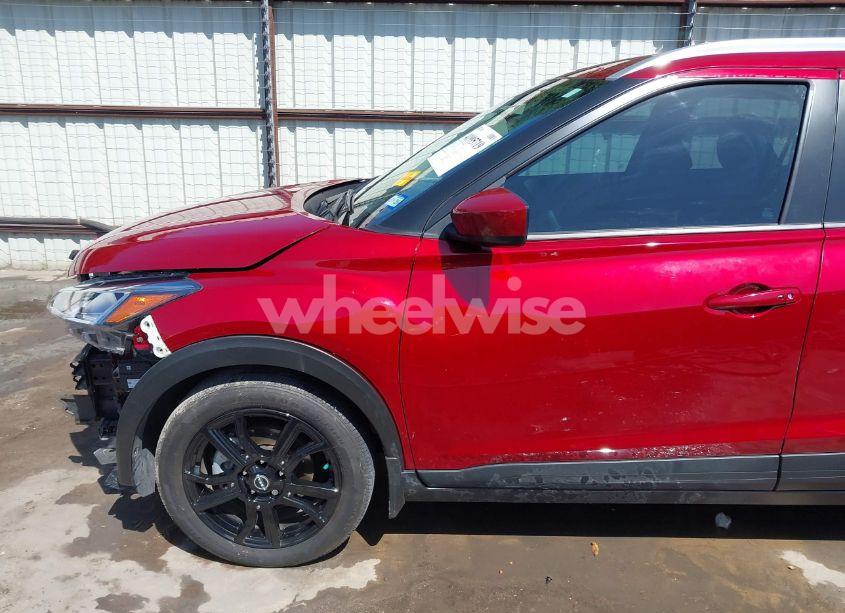 Photo 19 of 2024 Nissan Kicks SV XTRONIC CVT (VIN 3N1CP5CV7RL470414)