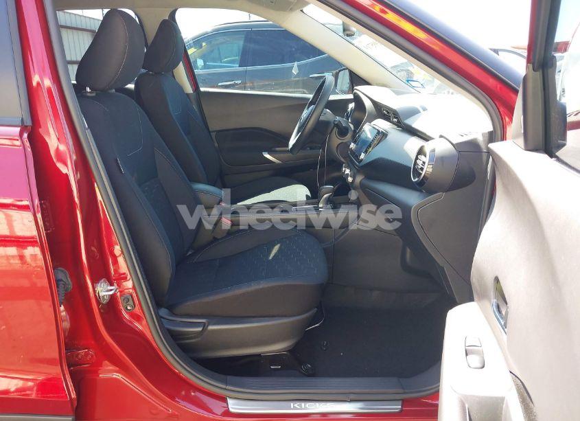 Photo 5 of 2024 Nissan Kicks SV XTRONIC CVT (VIN 3N1CP5CV7RL470414)