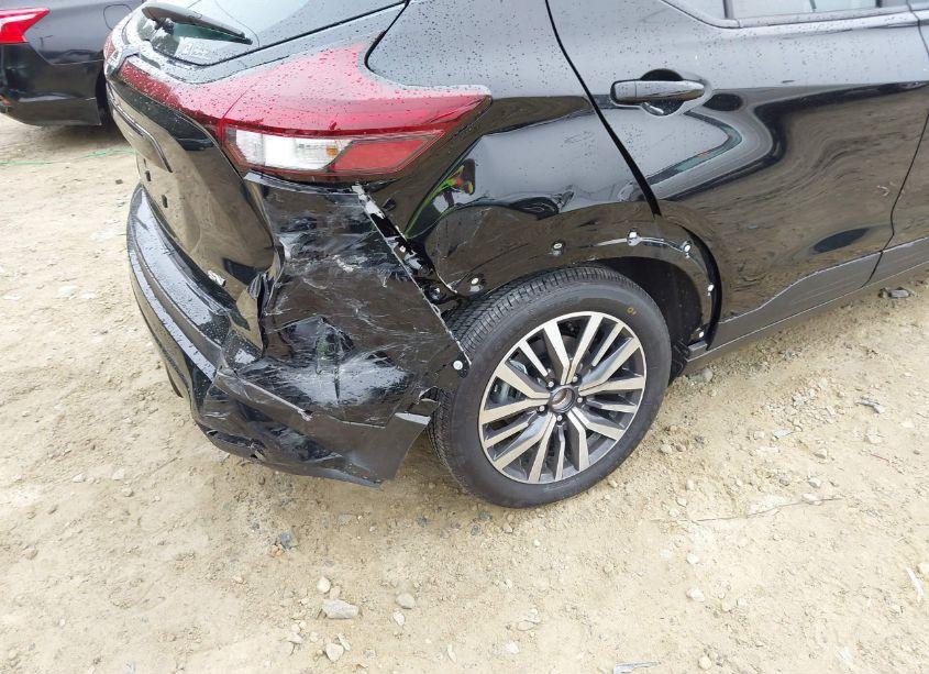 Photo 6 of 2024 Nissan Kicks SV XTRONIC CVT (VIN 3N1CP5CV7RL556936)