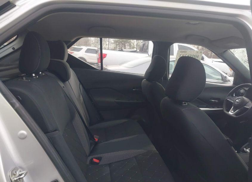 Photo 8 of 2020 Nissan Kicks SV XTRONIC CVT (VIN 3N1CP5CV8LL484071)