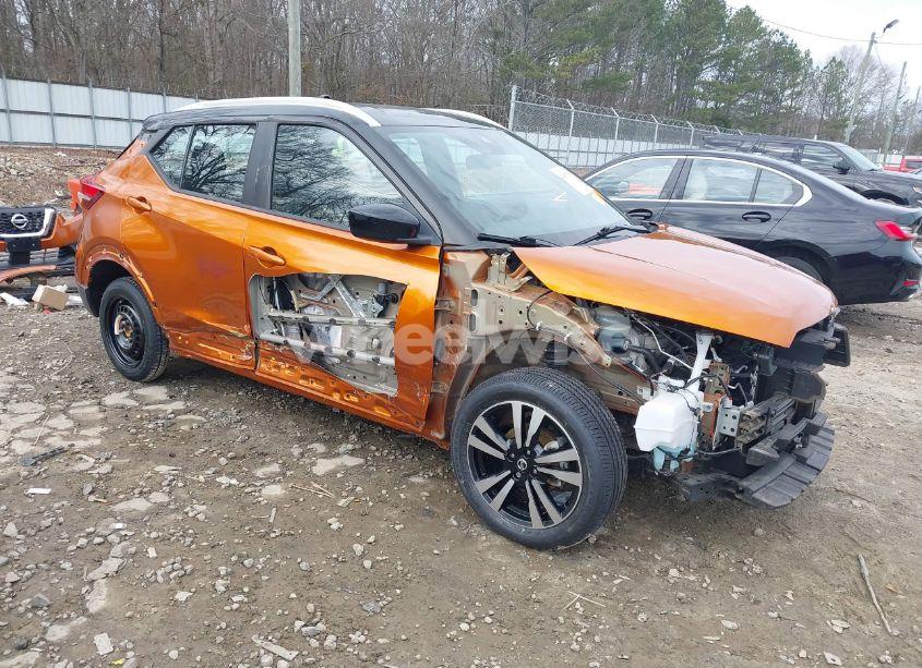 2020 Nissan Kicks SV XTRONIC CVT (VIN 3N1CP5CV8LL505923) main photo