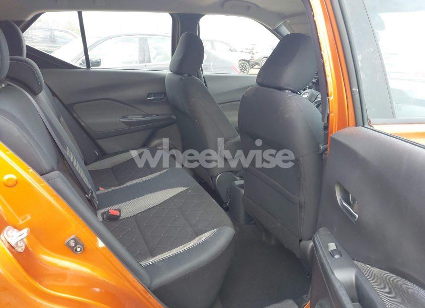 Photo 8 of 2020 Nissan Kicks SV XTRONIC CVT (VIN 3N1CP5CV8LL505923)