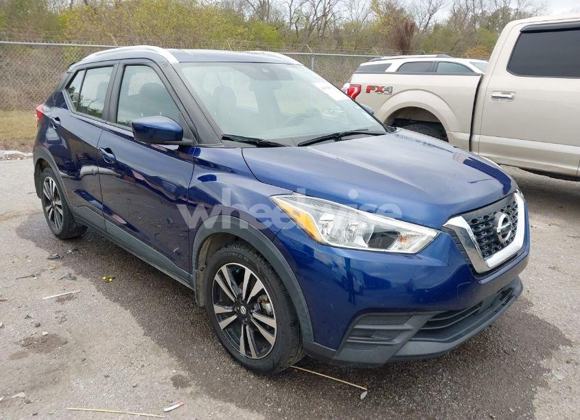 2020 Nissan Kicks SV XTRONIC CVT (VIN 3N1CP5CV8LL555639) main photo